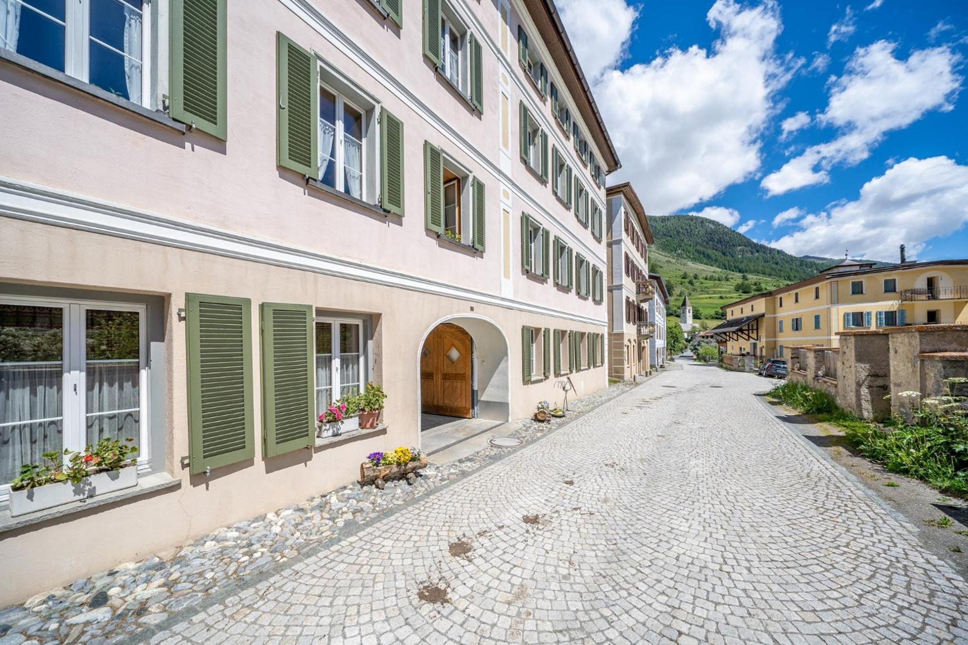 Chasa Plazza Gronda Lavin Exterior foto